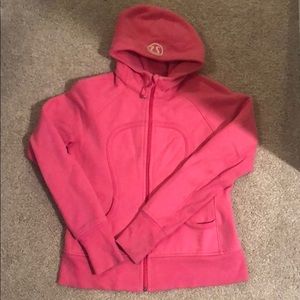 Lululemon sweatshirt